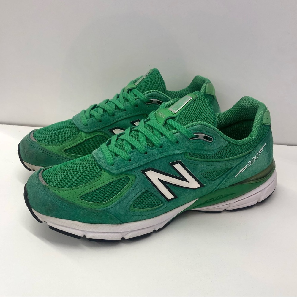New Balance M990 V4 size 9.5